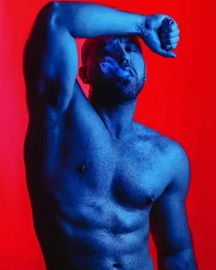 ADONIS_ART01 Blue and red Fotka 2