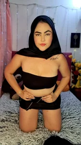 MarianFadel Do you want to be with me for a moment 😈 Immagine  2