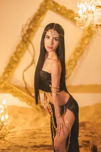 CristalCornner_ ✨👑 The Golden Goddess Pic
