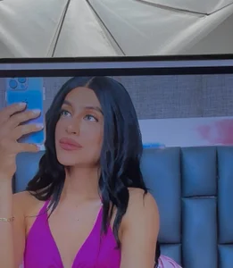 _cat_18 latin beauty Pic