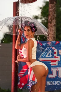 liah_cleir 🦅4TH OF JULY ❤️🤍💙 Foto 7