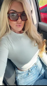 TheCumSlutBarbie Public Bilde 9