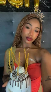 Ebony-petitee 💕HBD Pic