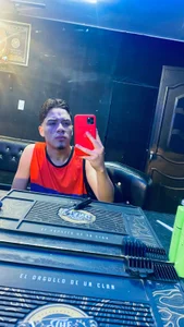 alex_and_christhoper ALEX Pic 9