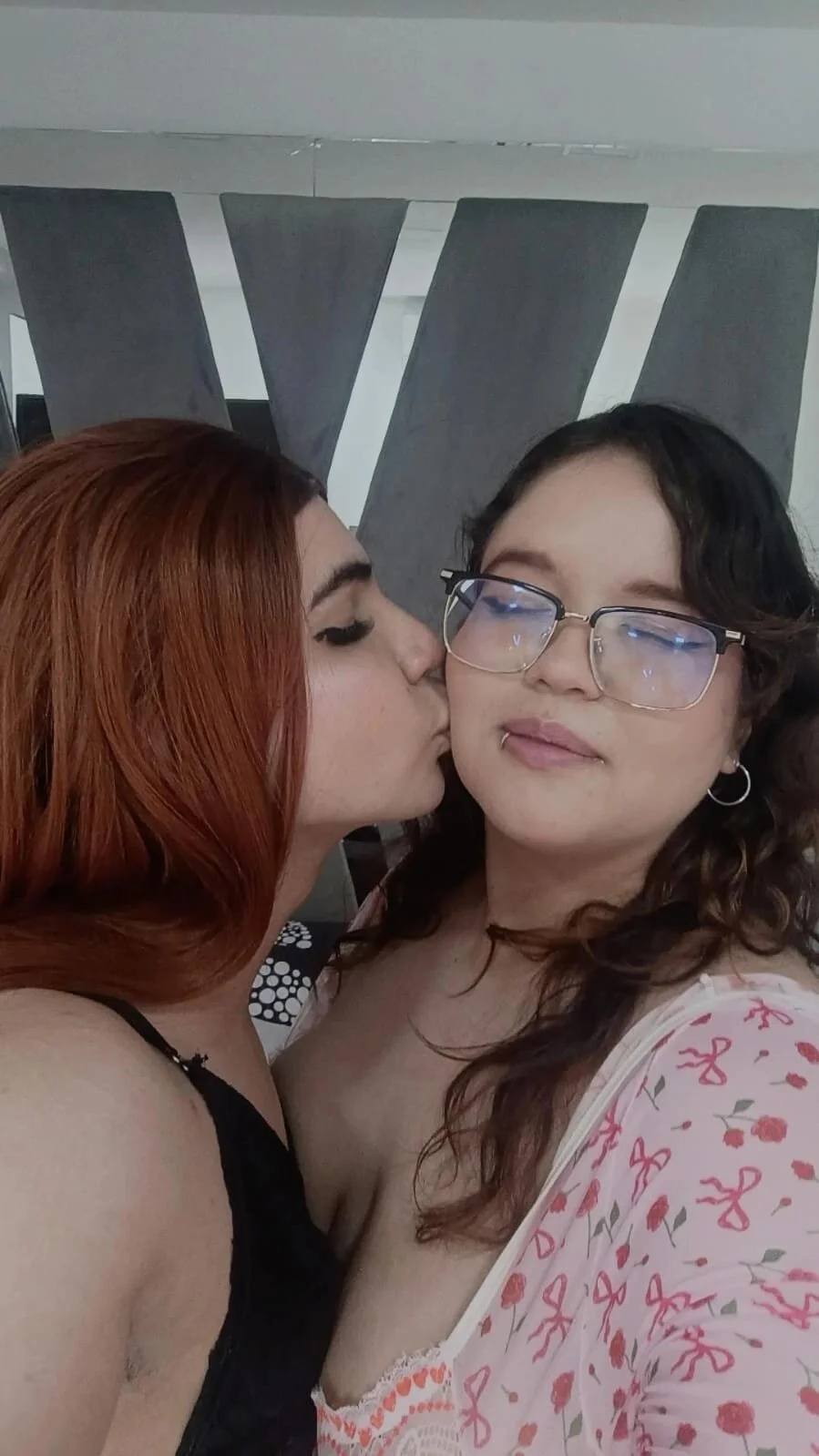 Трендове зображення  7869 Kate_Dynasty