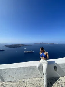 Lucy_fit my holidays Pic 3