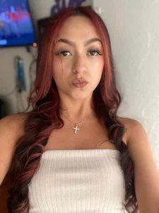 💖 hey de lissa_tay  4 photos