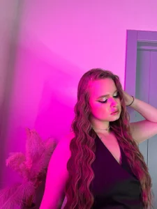 MimiSlechta Public Pic