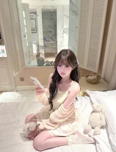 bingbing-0 Public Gambar 4