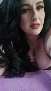 Von_T_ I love to look you in the eyes 💋 Bilde 2