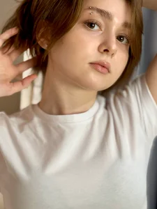 NatalieCroft Public slika 3