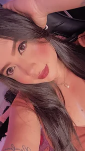 Emiily_Moore1 Public Gambar 3