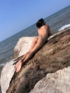 teen_pettite Public Pic 2