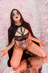 Charlotte_Germanotta_ A little rebellious... very gothic Immagine  2