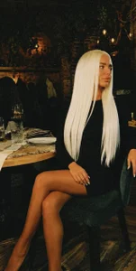 AlexaTarlet Public Pic 4