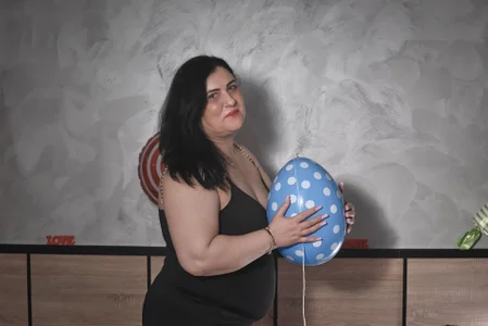 ValerieSmiths Public Pic 3