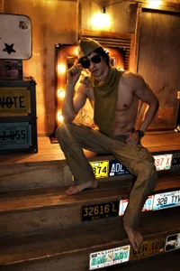 Zdjęcia dirty-boss Put on a military stripper outfit 1550 tokens:  2