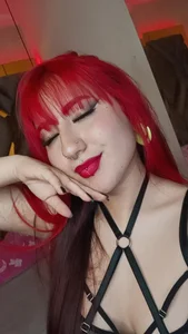 larissa01_ 🕸️ Pic