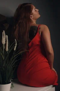 Ellis_Foxy Woman in red Foto 6