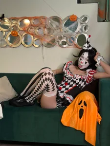 Naomi_Evermore decent clown Gambar 9