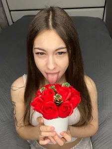 DaynaMacha I bought myself some decorative flowers. Foto 4