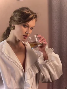 MysticVenus_ kullanıcısının for those who value the power of the gaze albümü -  fotoğraf