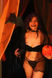 With this horny little witch od Dalila_Najjar_  5 snímek