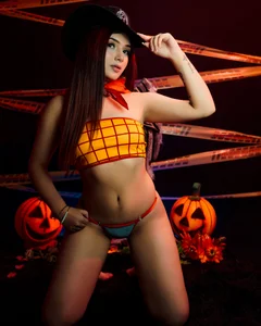 Charlotte_hall_ Halloween Pic 5