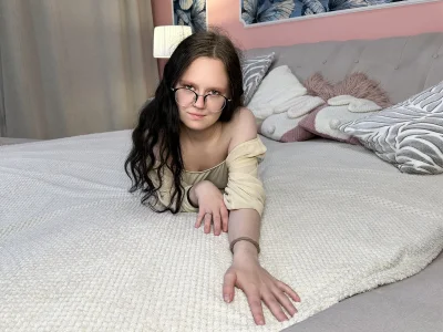 STELLA_BERTETTA𝙲𝚑𝚊𝚛𝚖𝚒𝚗𝚐💘 Bild 2