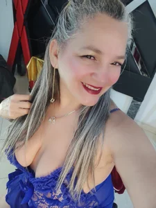 💙Blue hot 🥵 od miisevvie_  3 snímek