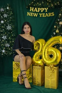 Natasha_Ferrec Shining to Say Goodbye to the Year🎁⭐ Bilde 4