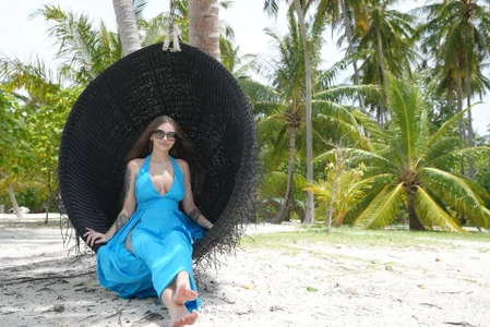 JuliaBusty Maldives Immagine  3