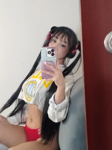 Ariana gamer 🩷 jeje de Ariana_bb  3 Imagens