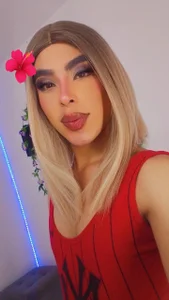 ZoeSchmmit How's my makeup? Gambar 2