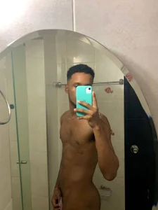 Lucky_boys__X Theo 🍆 Pic 2