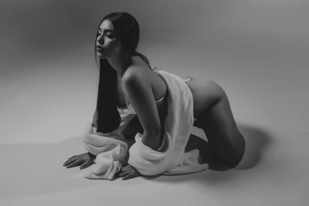 AvaScott_ Sweet Sin 🍓  4. fénykép