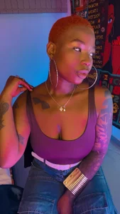 KenyaMystic What do u think about this colors? Pic 3