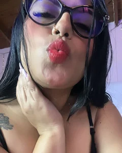 kiana_cream Before transmitting 🤤 Pic