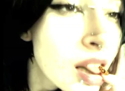 Juicy_Vikki WhereTheTreesMeetTheFreeway Εικόνα 2