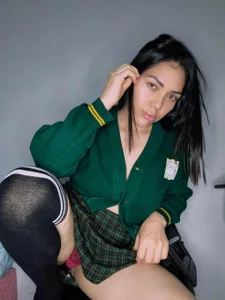 SEXY_THALY FELIZ DIA PAPACITOS Pic 2
