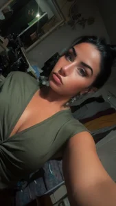 ValayaNoire Public  2টি ছবি