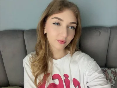 AveryBerkson me me Pic 4