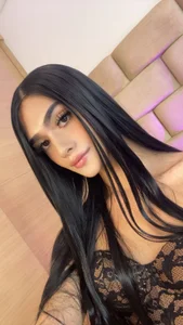 😈 od DANIELA_CADAVID_  5 snímek