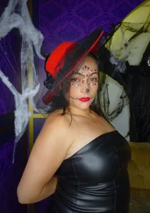 Scarlett_Barnes Happy Halloween part3 👻🎃 Billede 2