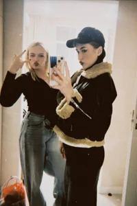 Public od JaneeLucas  3 snímek