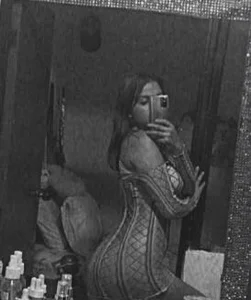 Sharlotcute Public slika