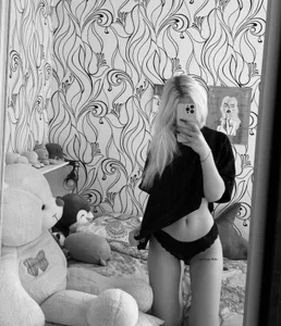 lilith_butterfly Kiss Pic 2