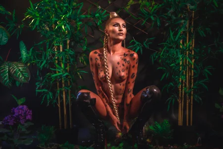 EvellineClaire Wild thoughts Pic 3