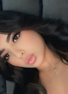 SaraOne_arab Public Pic 2