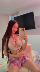 MiaJacksonn Con mi falda favorita 💕✨ Immagine 